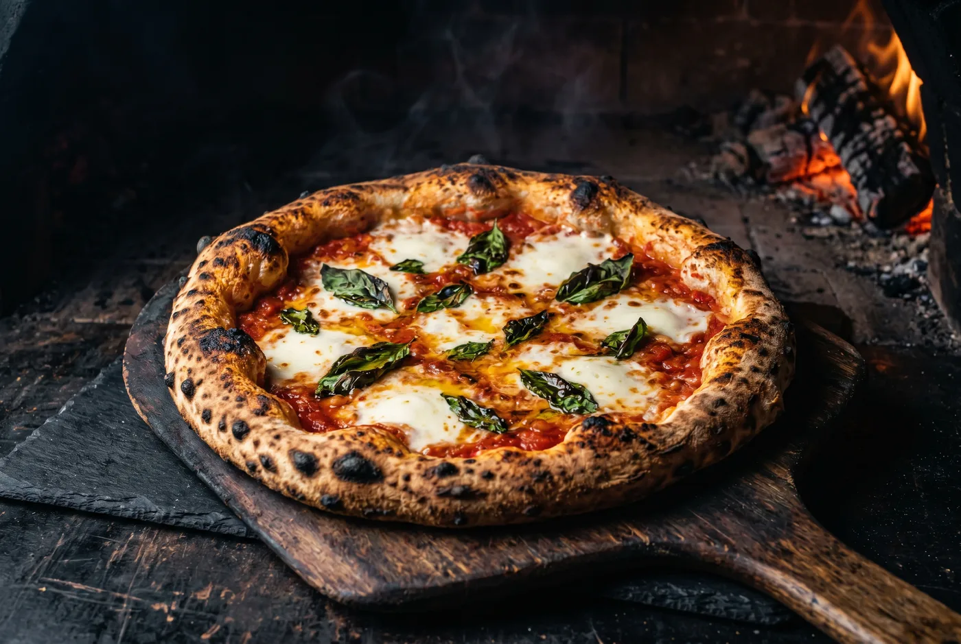 Pizza Margherita — Sauce tomate, mozzarella